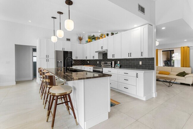 Building Photo - 11486 Sanderling Dr