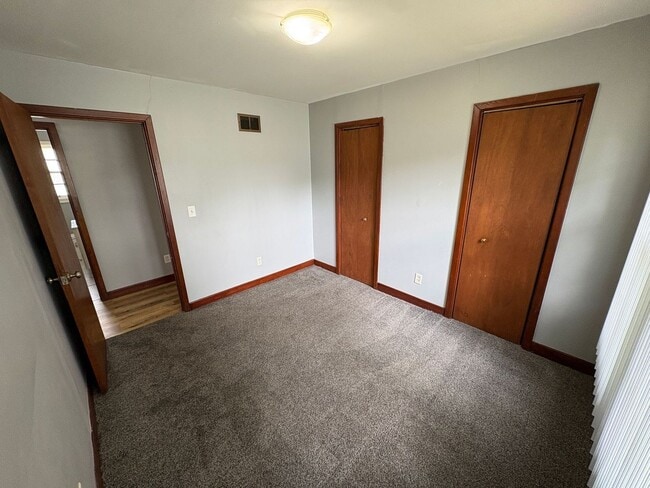 Building Photo - Bright & Spacious 3-Bedroom Home with Large Backyard