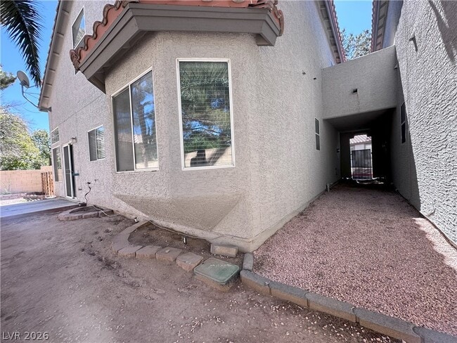 Building Photo - 2268 Ramsgate Dr