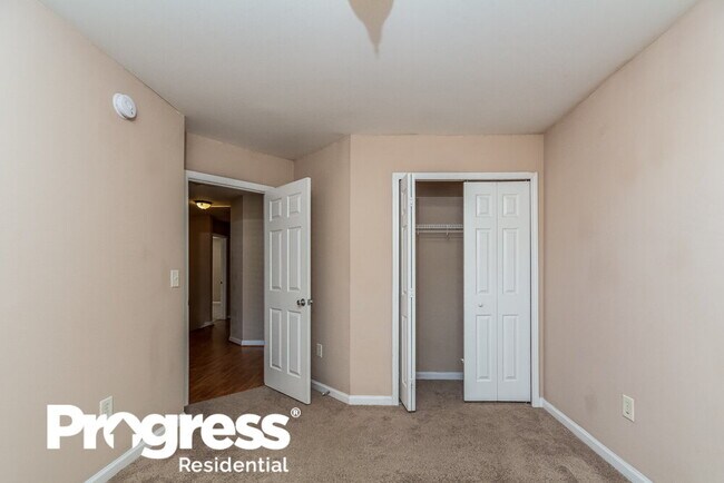 Building Photo - 817 Laurens Way