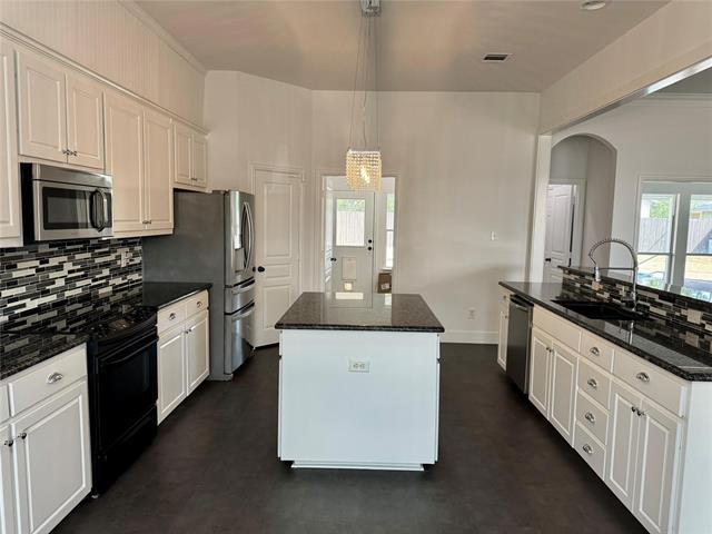 Building Photo - 6308 Carrizo Dr