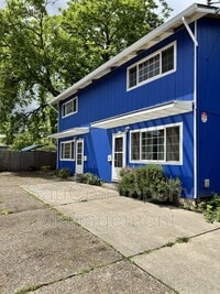 Building Photo - 538 S Nebraska St