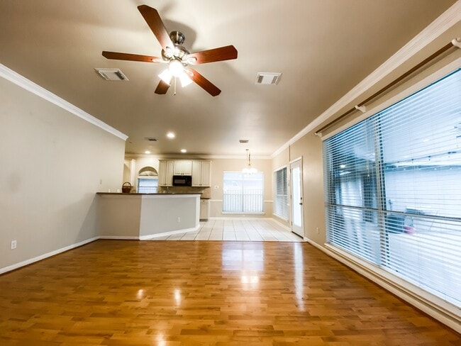 Building Photo - 13030 Mossy Ridge Cove