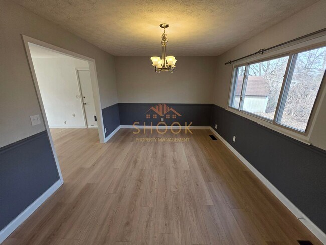 Building Photo - COZY 3BR/1.5BA HOME ON CUL-DE-SAC