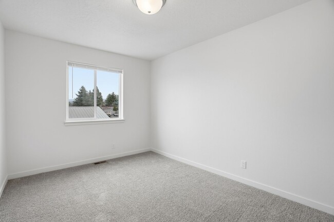 Building Photo - 1506 N Michigan Ln