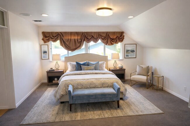 Building Photo - Elegant 4 + 3.5 Pool Home Van Nuys $1,000 Move in Special before May 1st 2026