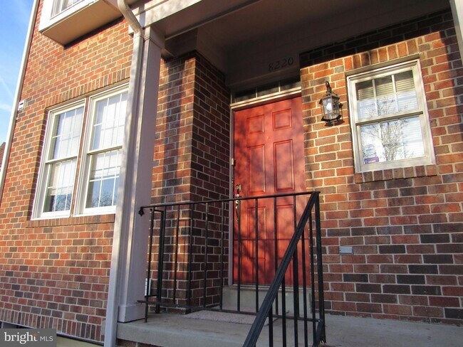 Building Photo - 8220 Greenspire Terrace