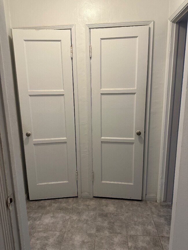 Building Photo - 4286 Leimert Blvd