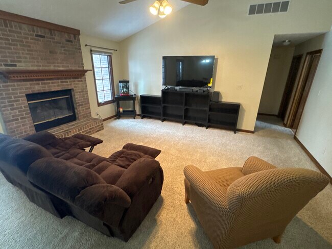 Building Photo - 9229 Westdrum Ct