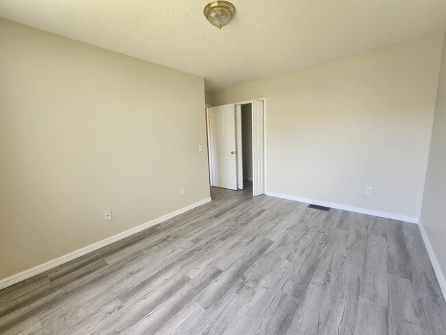 Building Photo - 512 Australian Way
