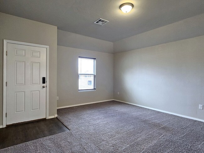 Building Photo - Harrah Haven: Exceptional 3 Bed, 2 Bath Re...