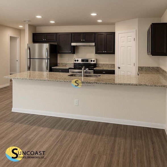 Building Photo - 1035 Nomad Rd