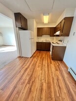 Building Photo - Timberline Court