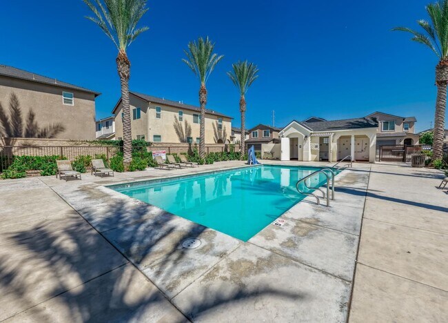 Building Photo - 6319 E Riesling Dr