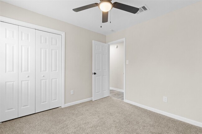 Building Photo - 804 Avenue I