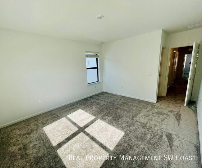 Building Photo - 27851 Solis Grande Dr