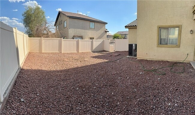 Building Photo - 5624 Clotidle Soupert Ct