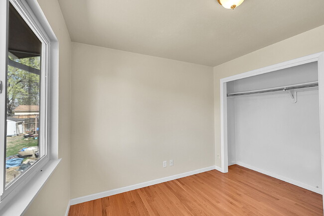 Building Photo - $2,495.00 - 4 Beds 2 Baths, Single Family ...