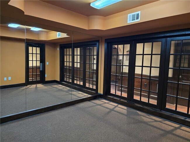 Building Photo - 1462 Georgia Club Dr