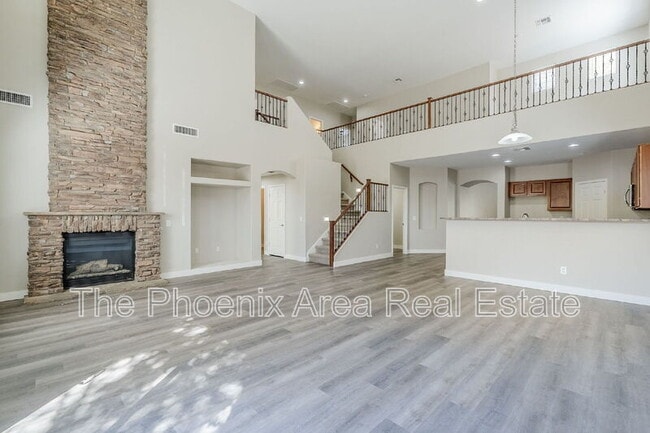 Primary Photo - 45929 W Sky Ln