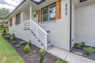 Building Photo - 605 Blake Ave SE