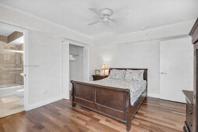 Building Photo - 1532 Drexel Ave