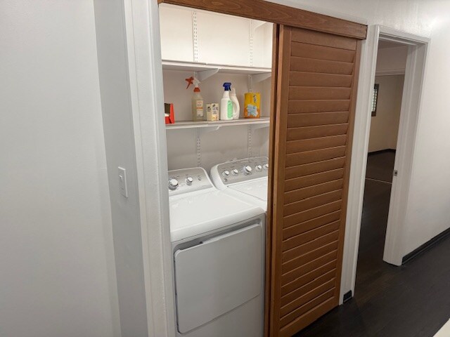 Building Photo - 3840 Overland Ave