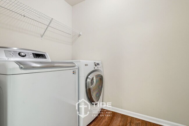 Building Photo - Your Carolina Bay Haven