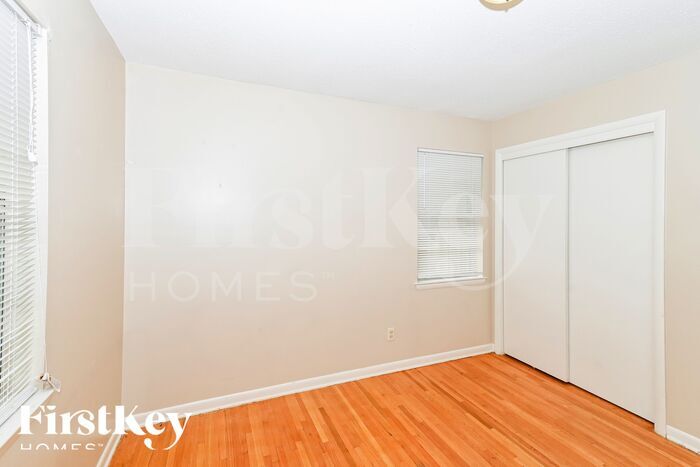 Building Photo - 5176 Rolling Meadows Dr