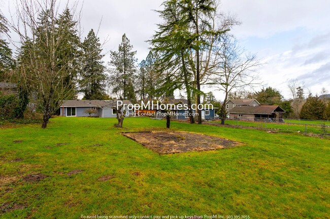 Building Photo - Cozy 3 Bedroom Home in Pleasant Valley - H...