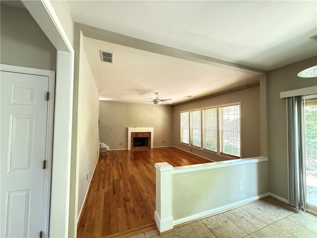 Building Photo - 6535 Whirlaway Dr