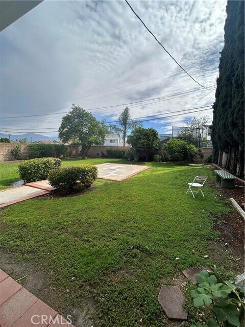 Building Photo - 852 Glenwick Ave