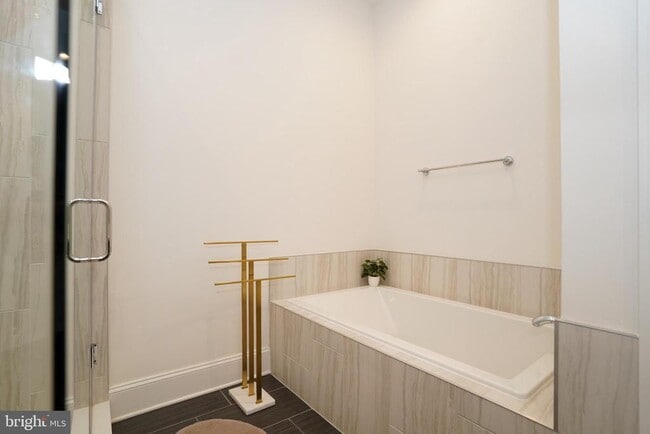 Building Photo - 44655 Provincetown Dr