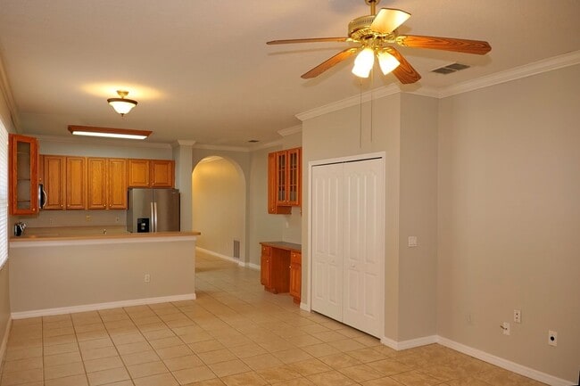 Building Photo - Beautiful 3 bed/2 bath home in Hunter's Cr...