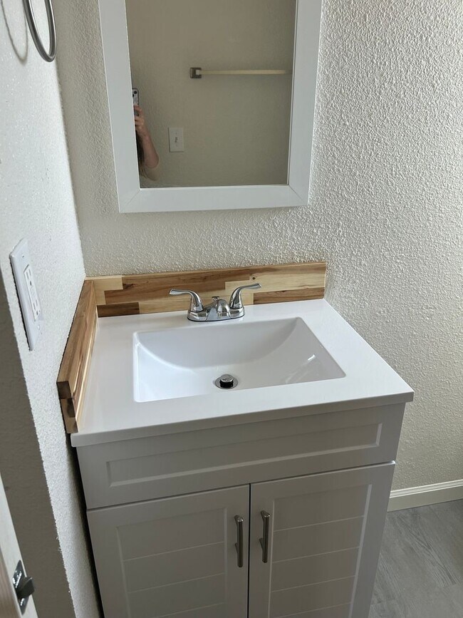 Building Photo - 3801 Sherman Ln