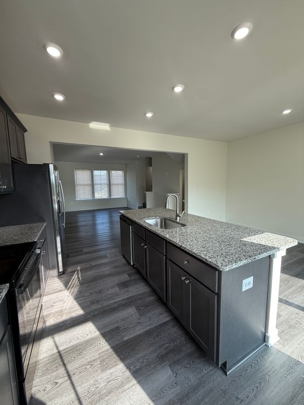 Building Photo - 28 Marineris Cir
