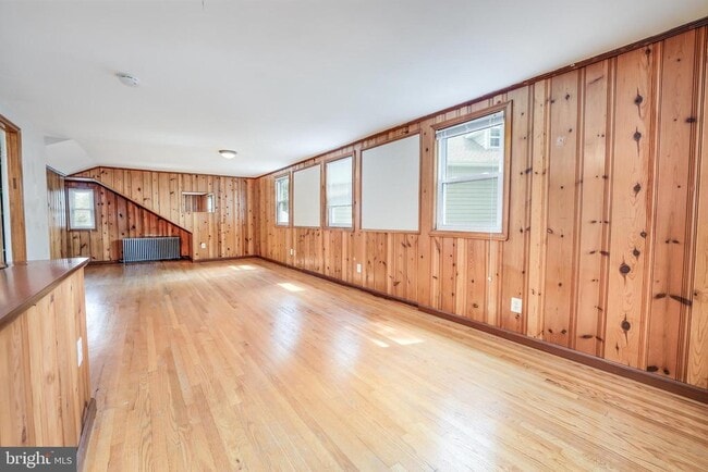 Building Photo - 3325 20th Rd N