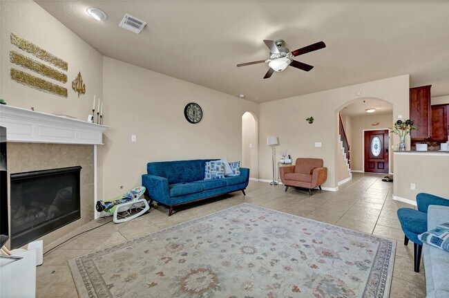 Building Photo - 9981 Stone Creek Ln