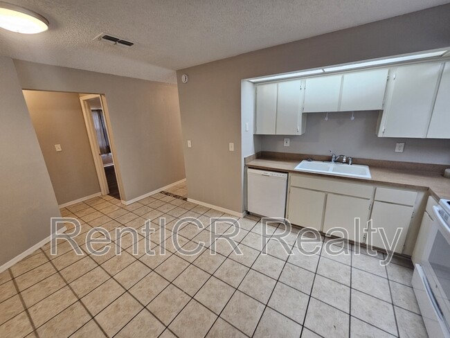 Building Photo - 4371 Azora Rd