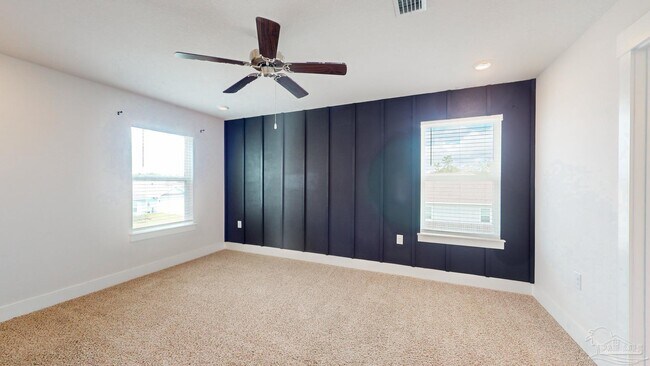 Building Photo - 5865 Danbury Blvd