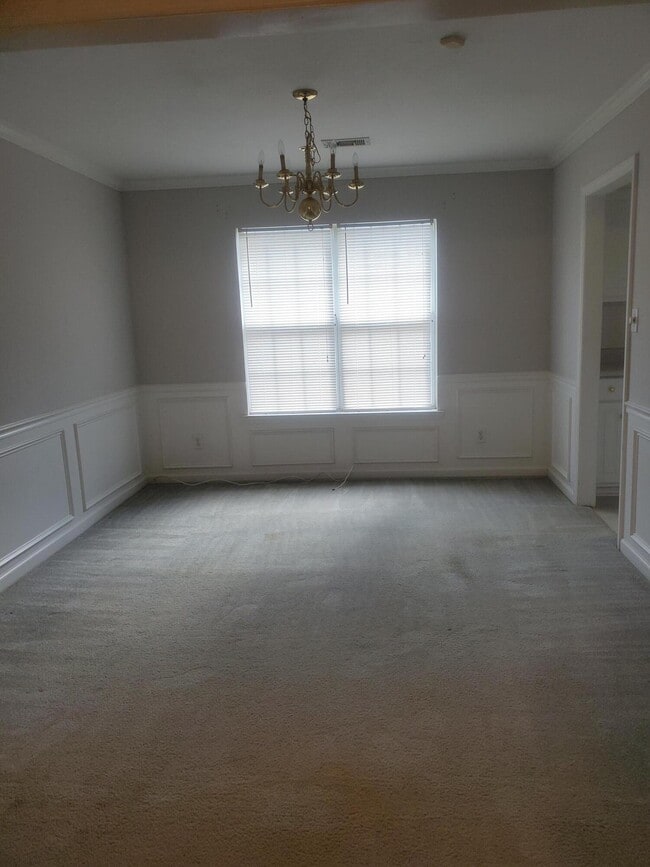 Building Photo - 4309 Creekview Dr