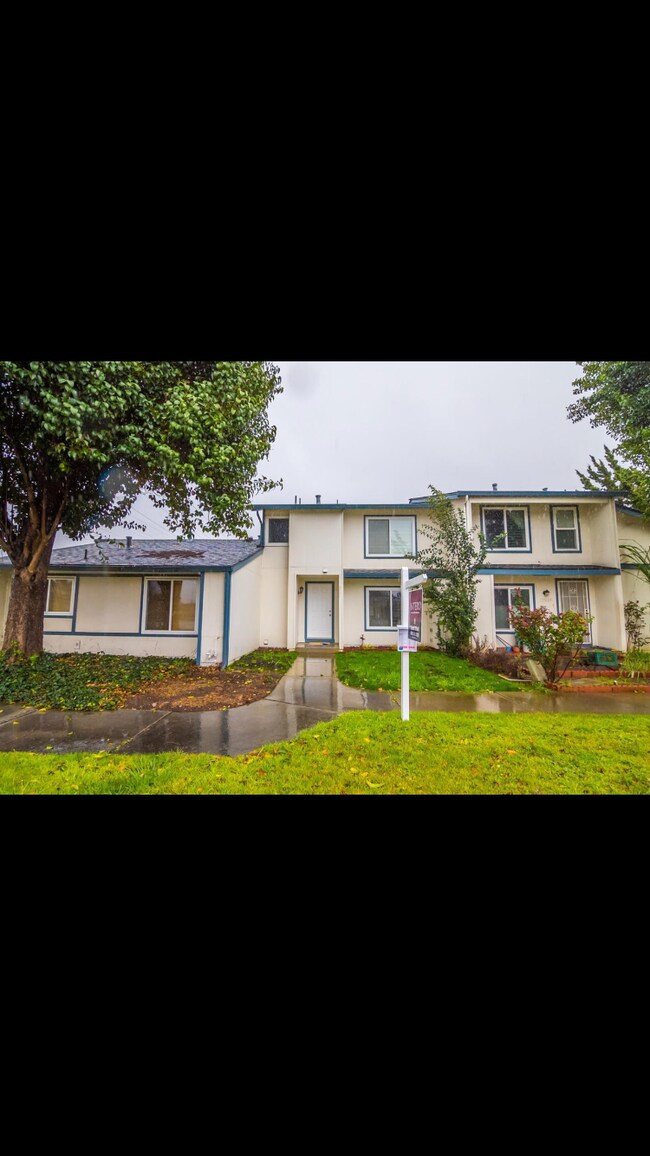 Building Photo - 2021 Bridgecastle Ct