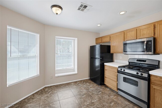 Building Photo - 4112 Evora Cir