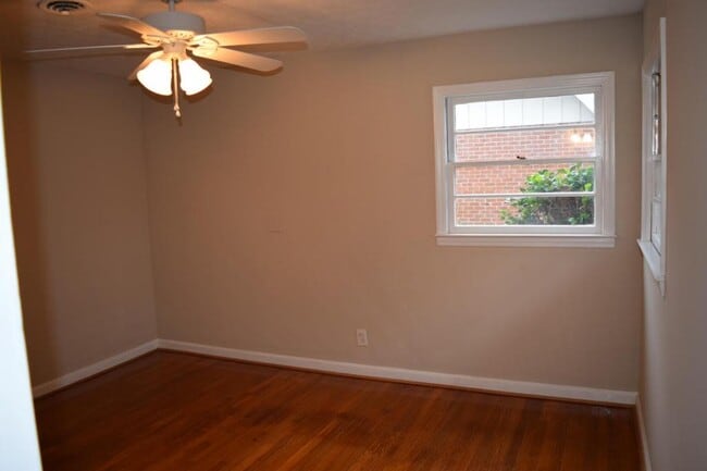 Building Photo - 147 Wendell Dr