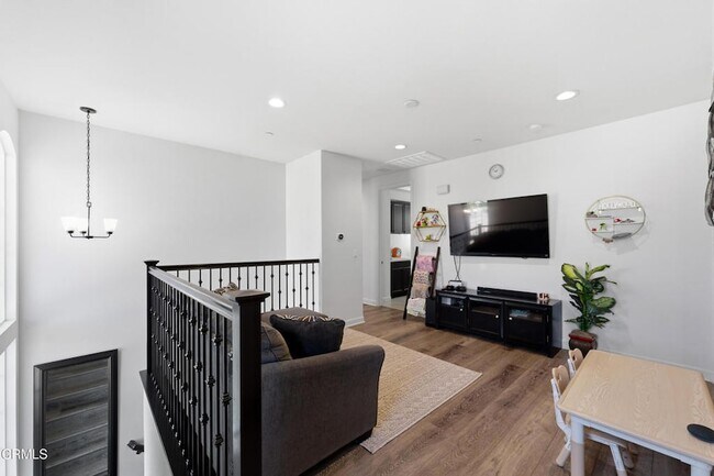 Building Photo - 2406 Nicklaus St