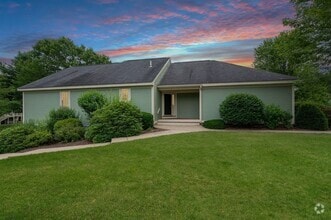 Building Photo - 23 Gleneagle Dr