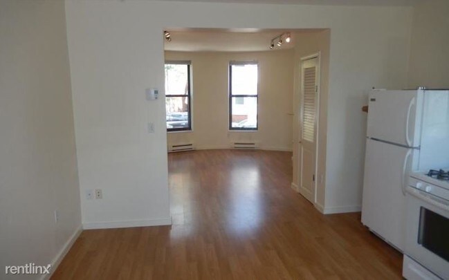 Building Photo - 236 Webster St