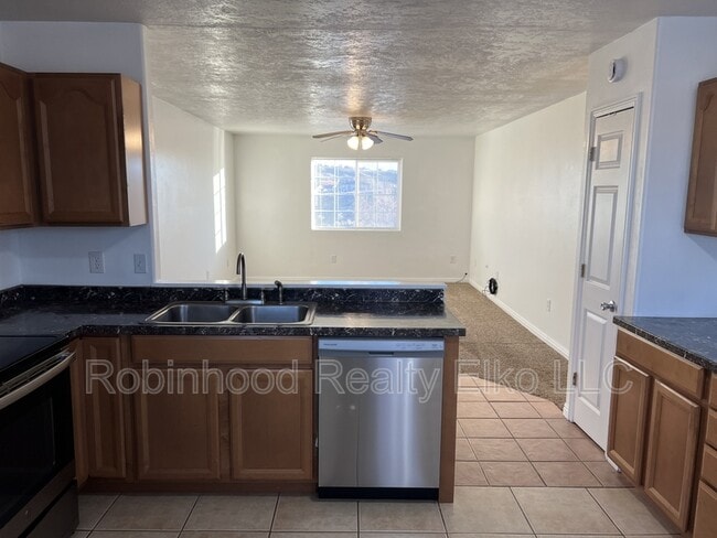 Building Photo - 333 Spring Creek Pkwy