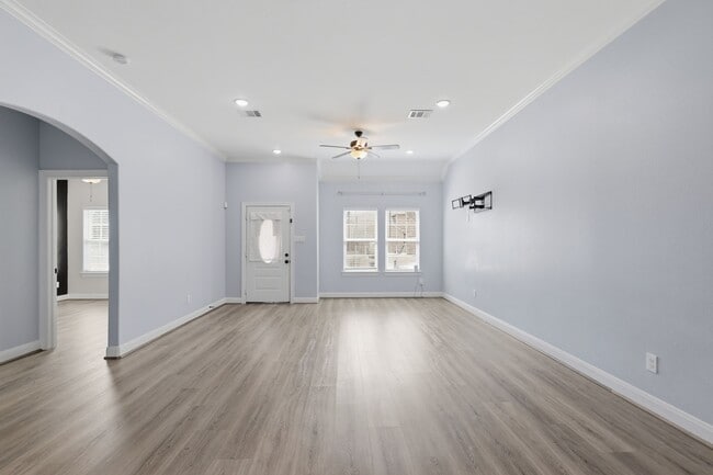 Building Photo - 15914 Tug Ct