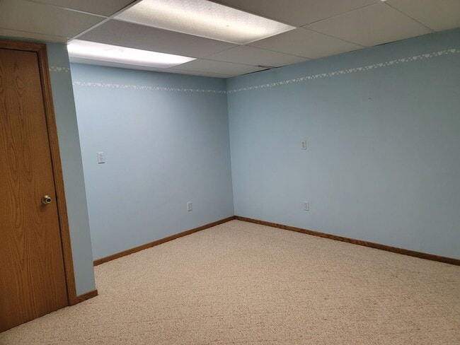 Building Photo - 1831 Rapids St